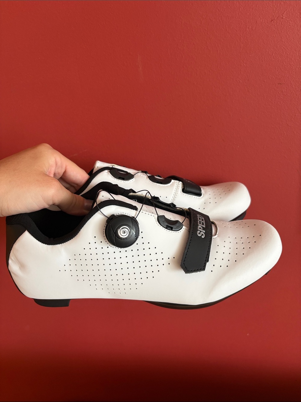 Men’s White Cycling Shoes with Micro-Adjust Closure